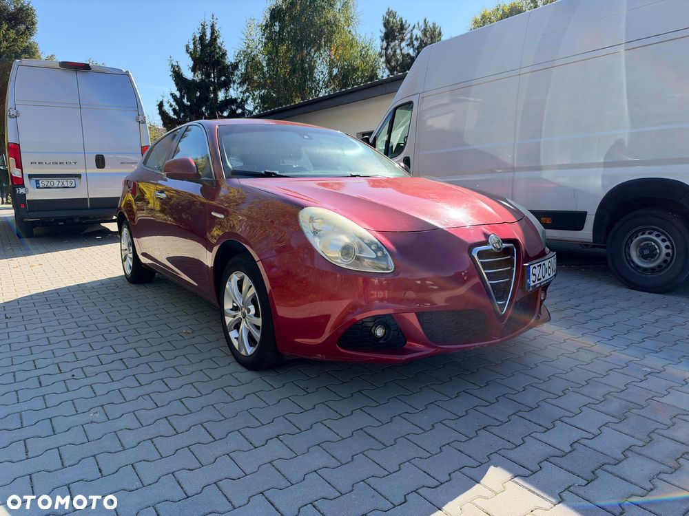 Alfa Romeo Giulietta 2.0 JTDM Distinctive - 1