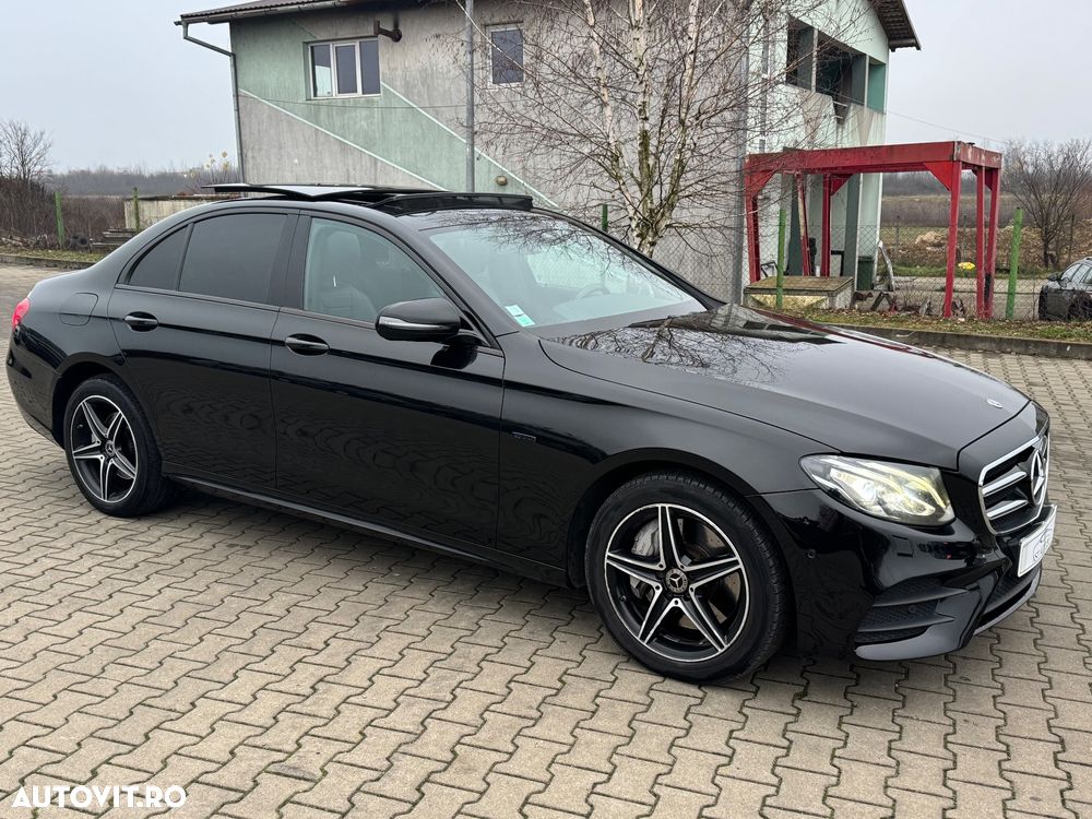 Mercedes-Benz E 300 T 9G-TRONIC AMG Line - 36
