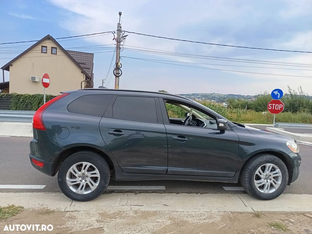 Volvo XC 60 2.4D AWD Base - 10