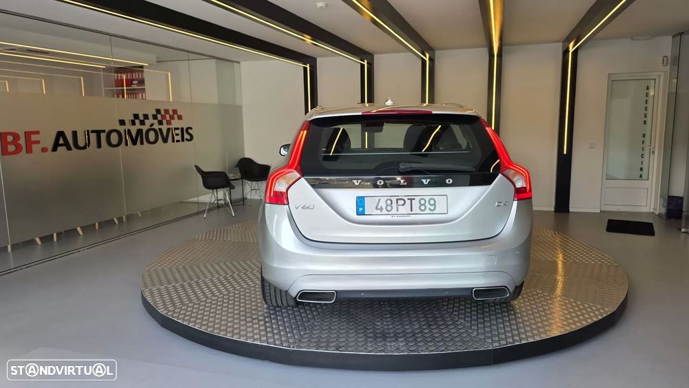 Volvo V60 2.0 D4 VOR - 17