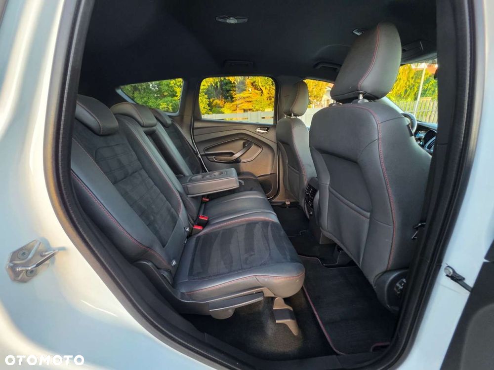 Ford Kuga - 22