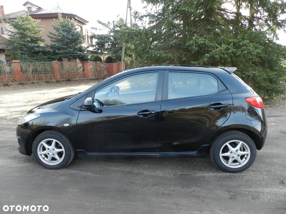 Mazda 2 - 9