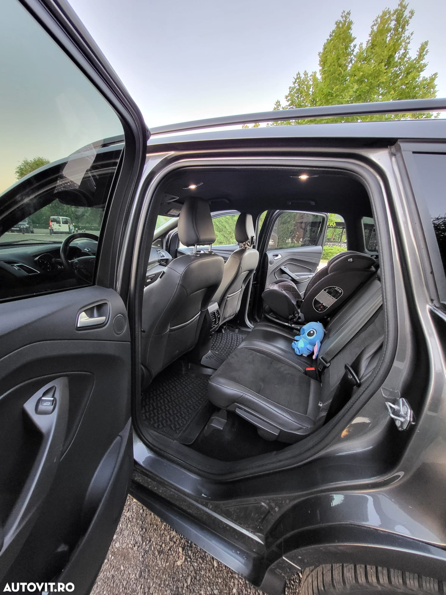 Ford Kuga - 11