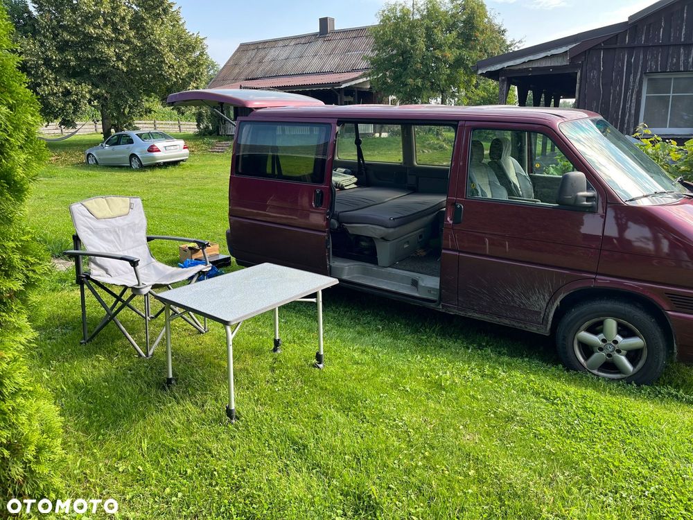 Volkswagen Multivan - 1