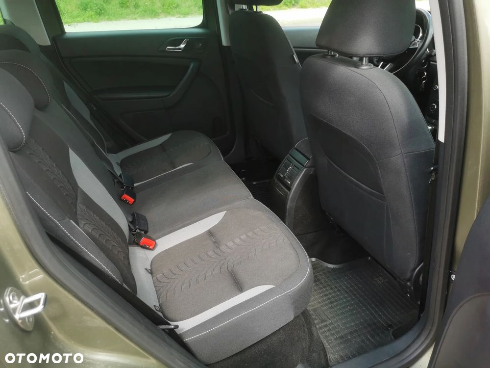 Skoda Yeti Outdoor 2.0 TDI 4x4 DSG Adventure - 12