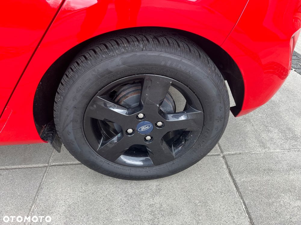 Ford Fiesta 1.1 S&S TITANIUM - 9