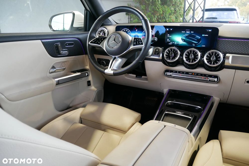 Mercedes-Benz GLB 250 4Matic 8G-DCT - 19