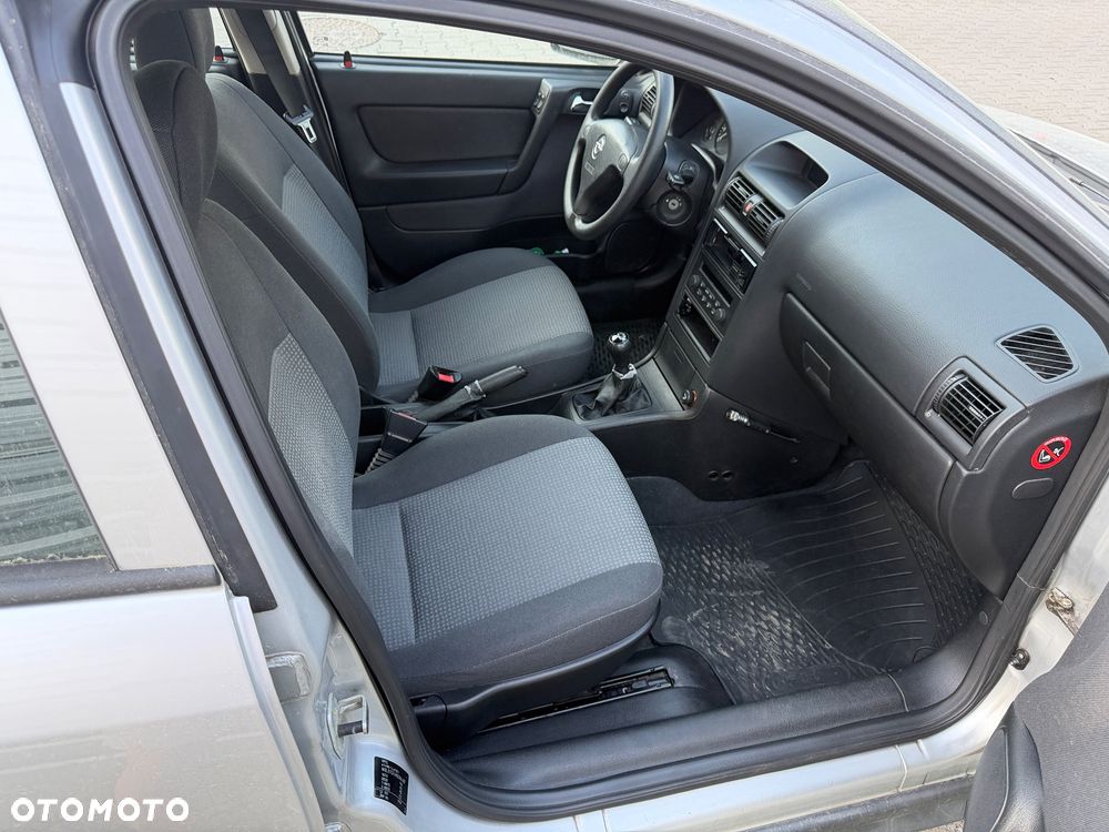 Opel Astra - 14