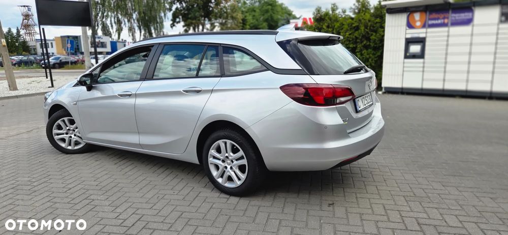 Opel Astra 1.4 Turbo Innovation - 10