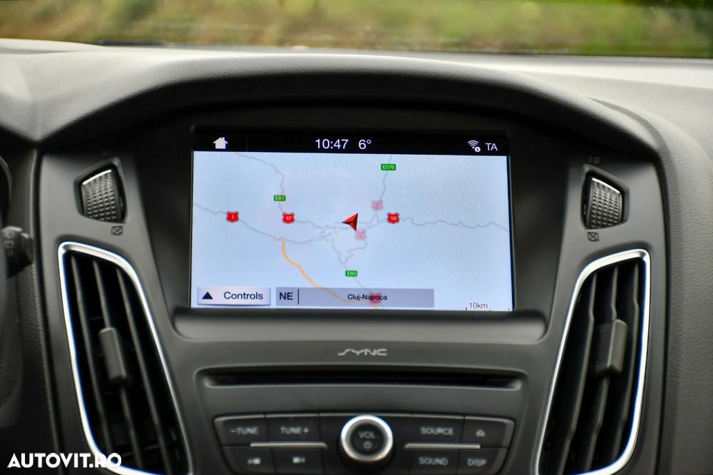 Ford Focus 1.5 TDCi DPF Start-Stopp-System Business - 9