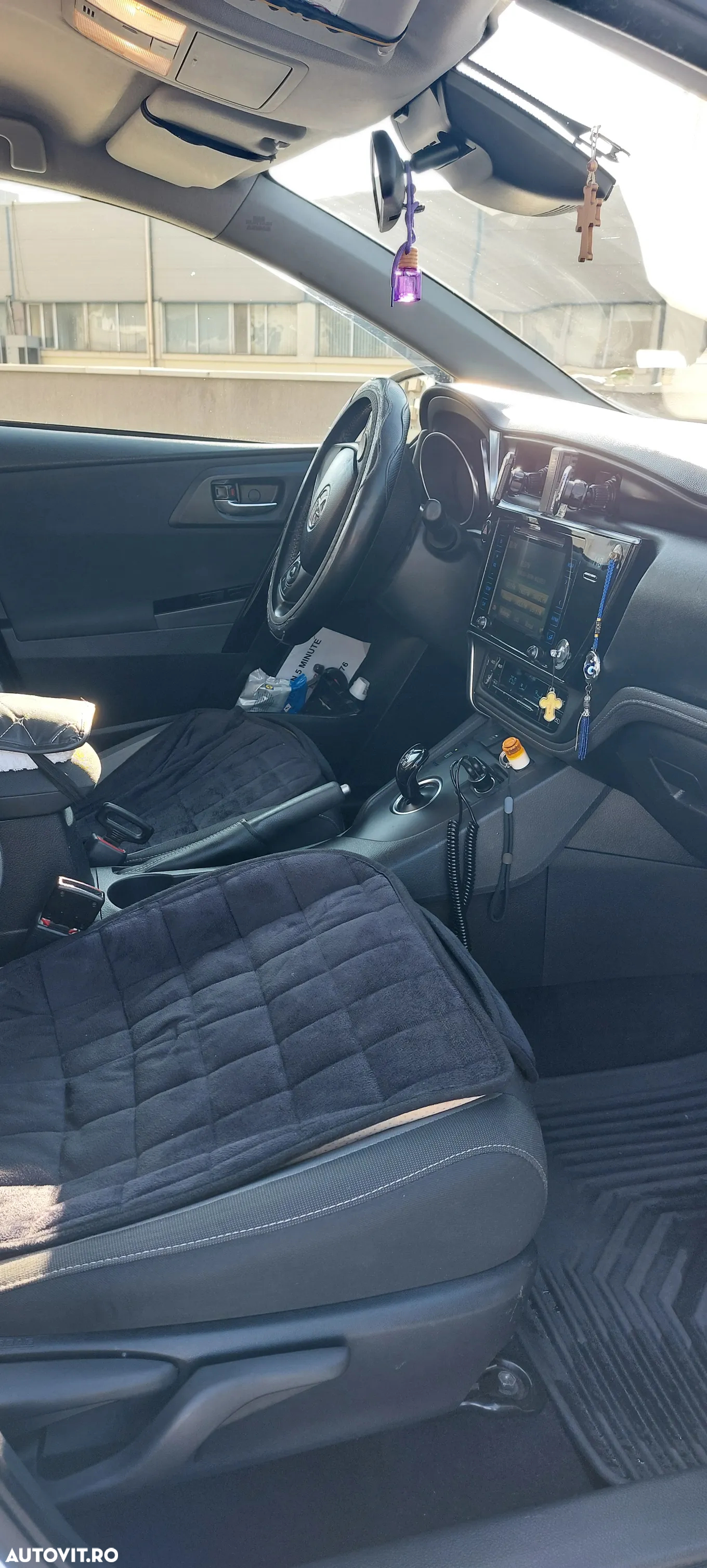Toyota Auris - 18