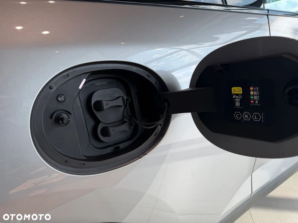 MINI Cooper SE 54.2kWh Linia Essential - 16