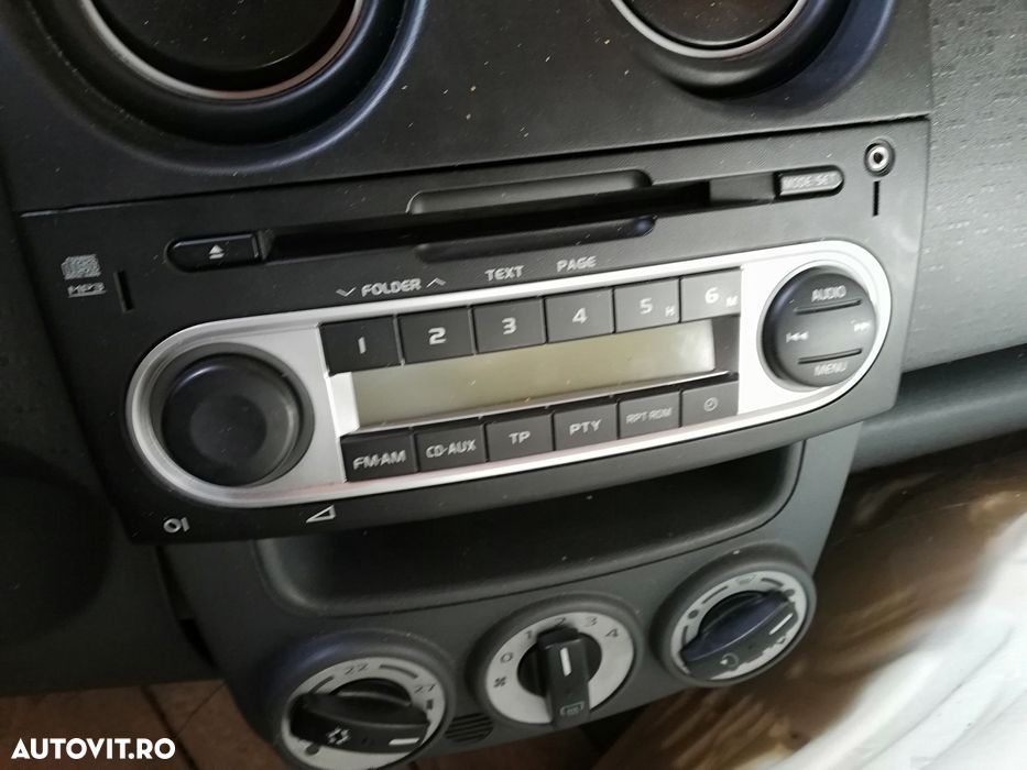 CD player aux Plansa bord interior scaune banchete Mitsubishi colt - 2