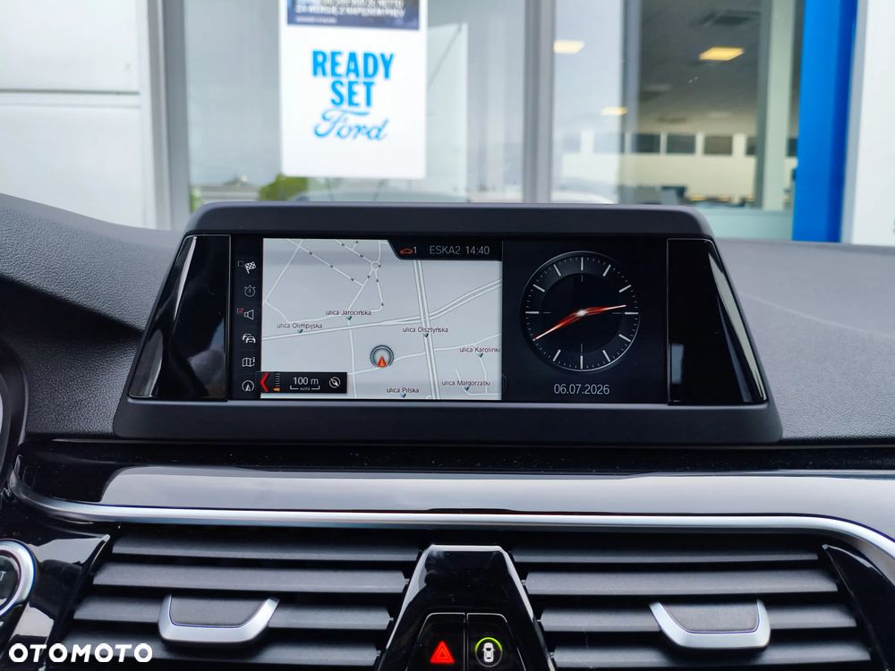 BMW Seria 5 518d Sport Line - 22