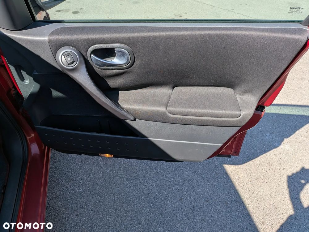 Renault Megane 1.6 Authentique - 17