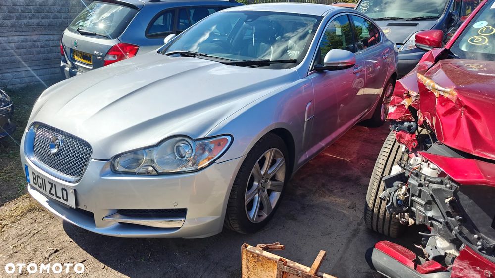 Jaguar XF 3.0 V6 Diesel Sportbrake - 2