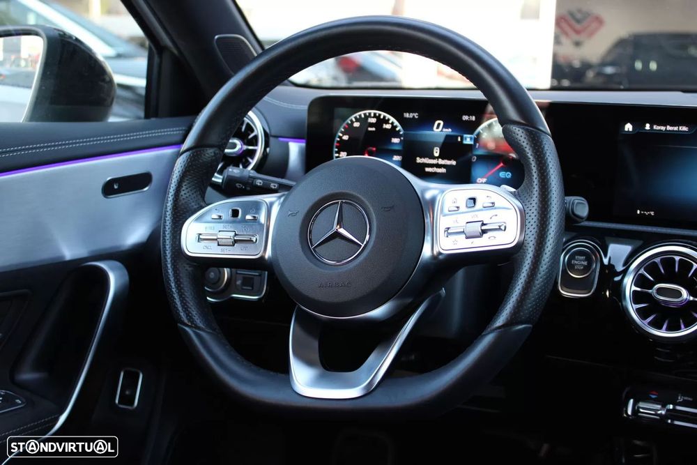 Mercedes-Benz A 250 e AMG Line - 8