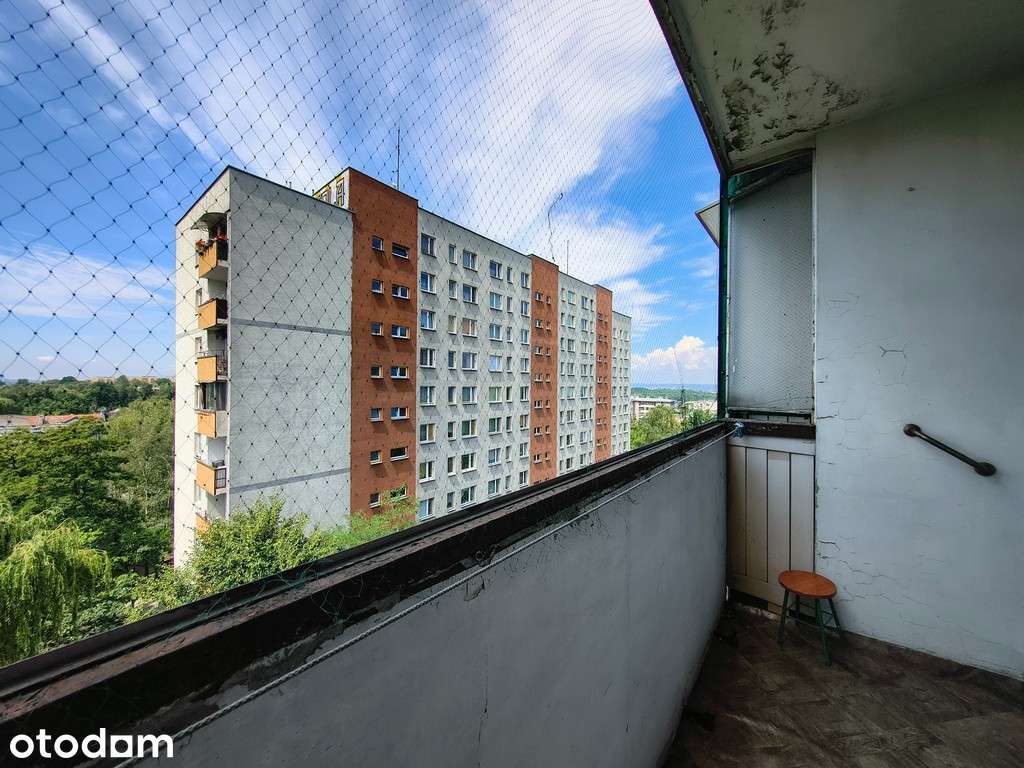 1-pokojowe z jasną kuchnią, pokojem i loggią, blok z windą