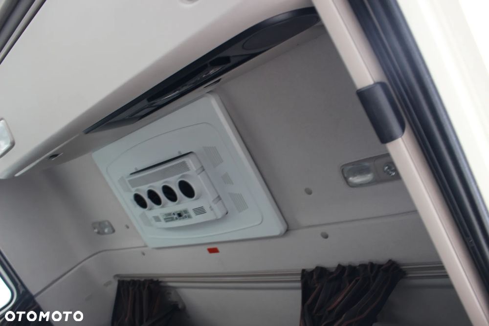 DAF XF 106.480 / RETARDER /LODÓWKA /KLIMA POSTOJOWA /OPONY 80%/**SERWIS FR **/ IDEALNY STAN / - 17