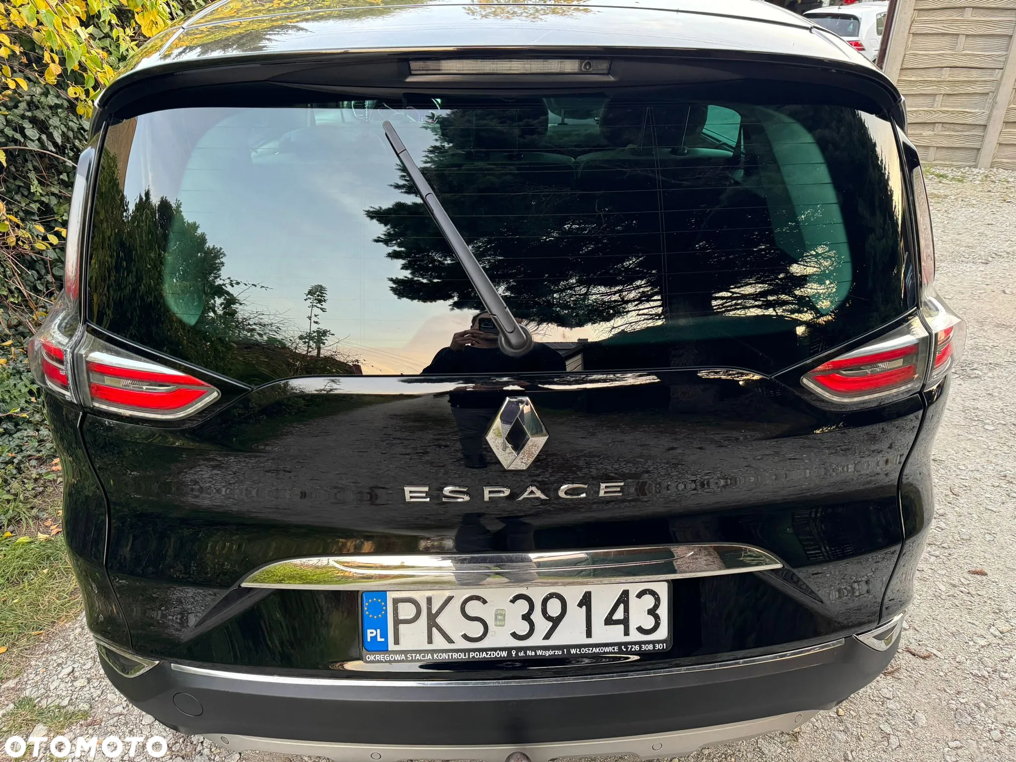 Renault Espace 1.6 dCi Energy Initiale Paris EDC 7os - 17