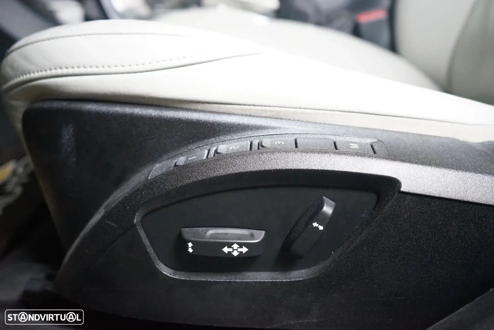 Volvo V40 - 20