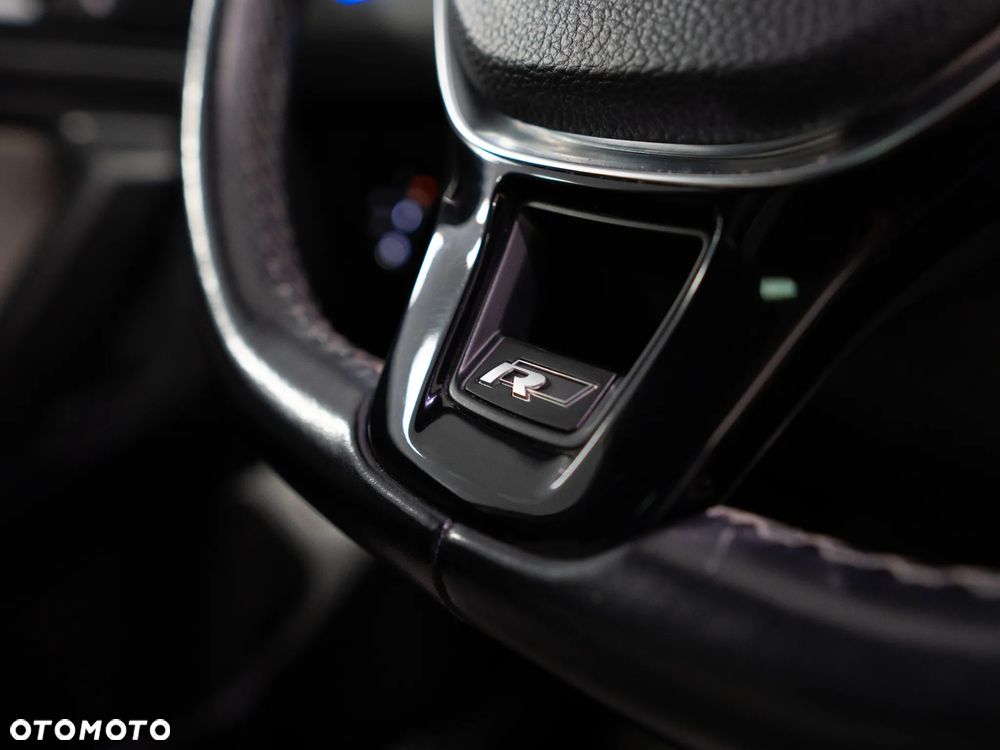 Volkswagen Tiguan - 33