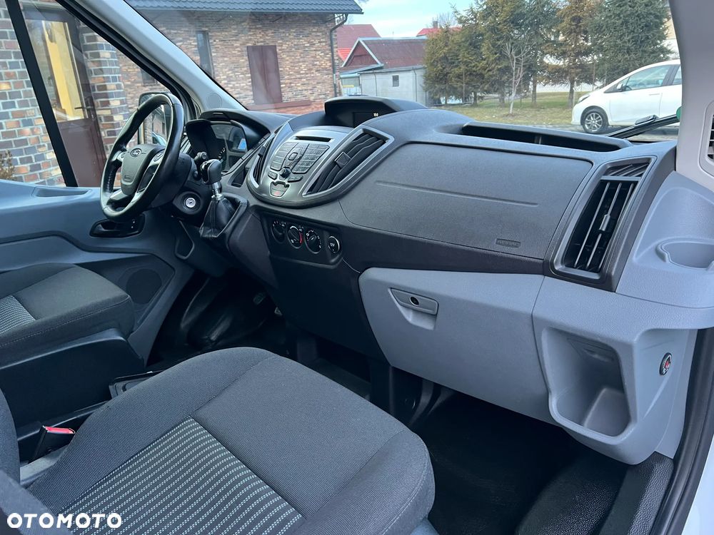 Ford Transit - 9