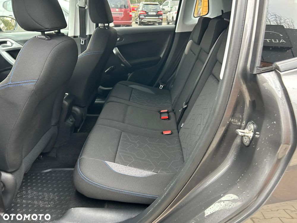 Peugeot 2008 1.6 BlueHDi Style - 17