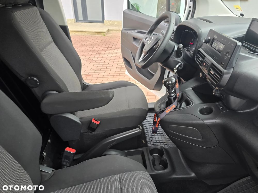 Opel Combo - 38