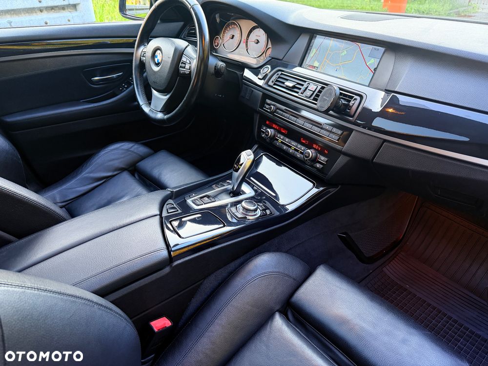 BMW Seria 5 520d Sport-Aut - 7