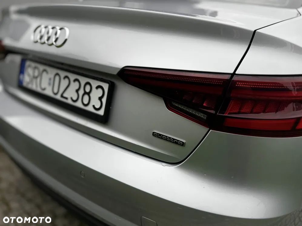 Audi A4 Limousine - 4