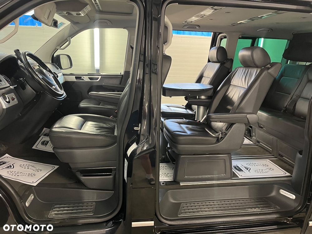 Volkswagen Multivan - 19