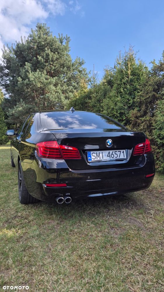 BMW Seria 5 518d - 14