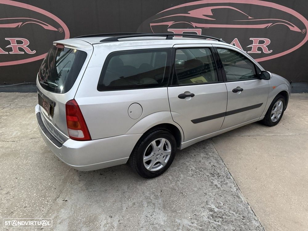 Ford Focus SW 1.4 Comfort - 21