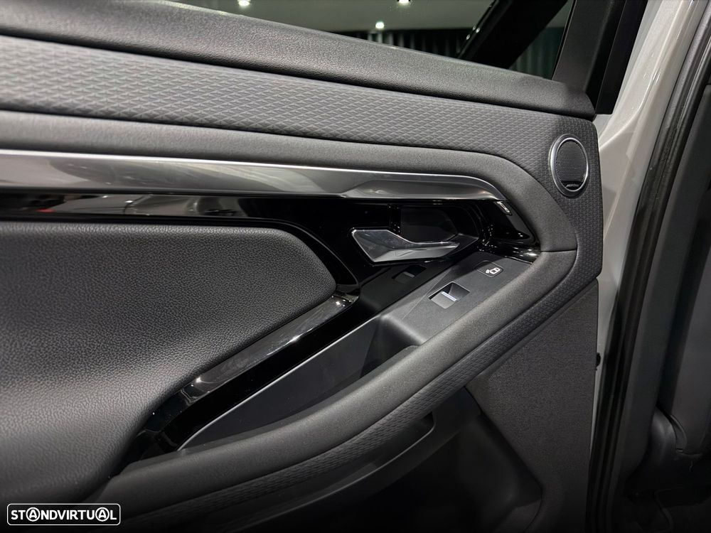 Land Rover Range Rover Evoque 1.5 P300e AWD R-Dynamic Auto - 33