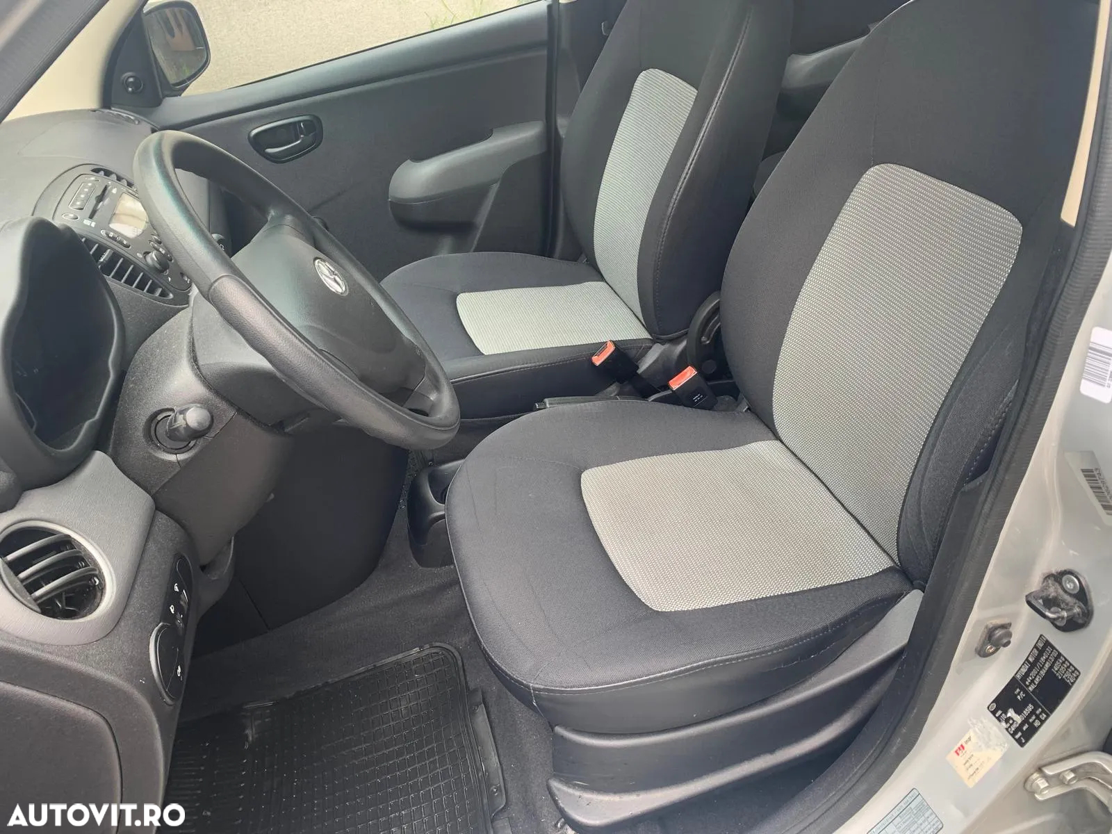 Hyundai i10 1.1 Edition Plus - 12