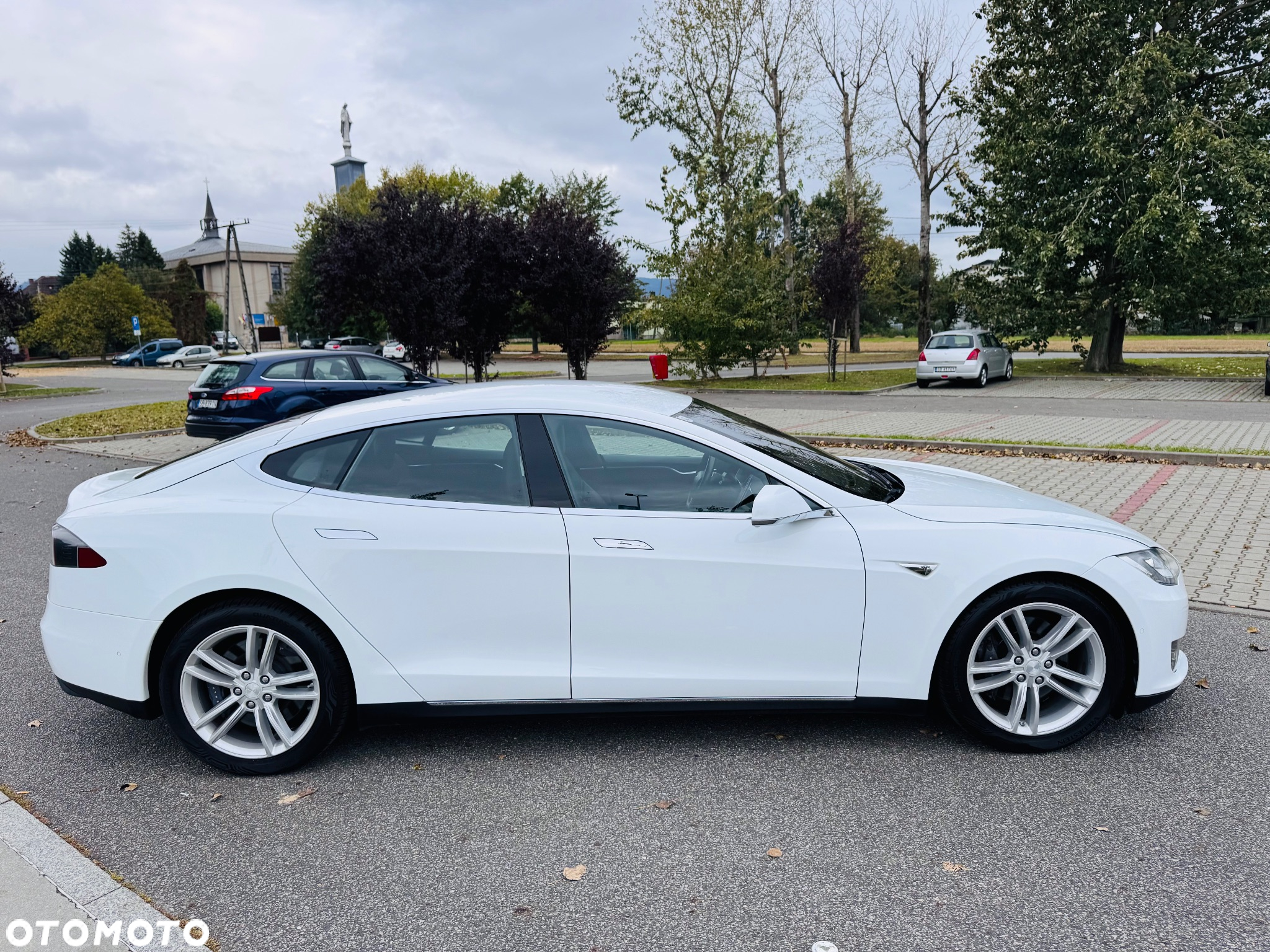 Tesla Model S Standard - 8