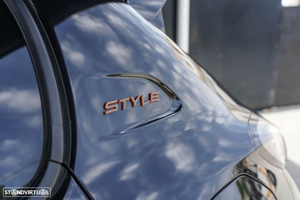 Peugeot 208 1.2 Hybrid Allure e-DCS6 - 15