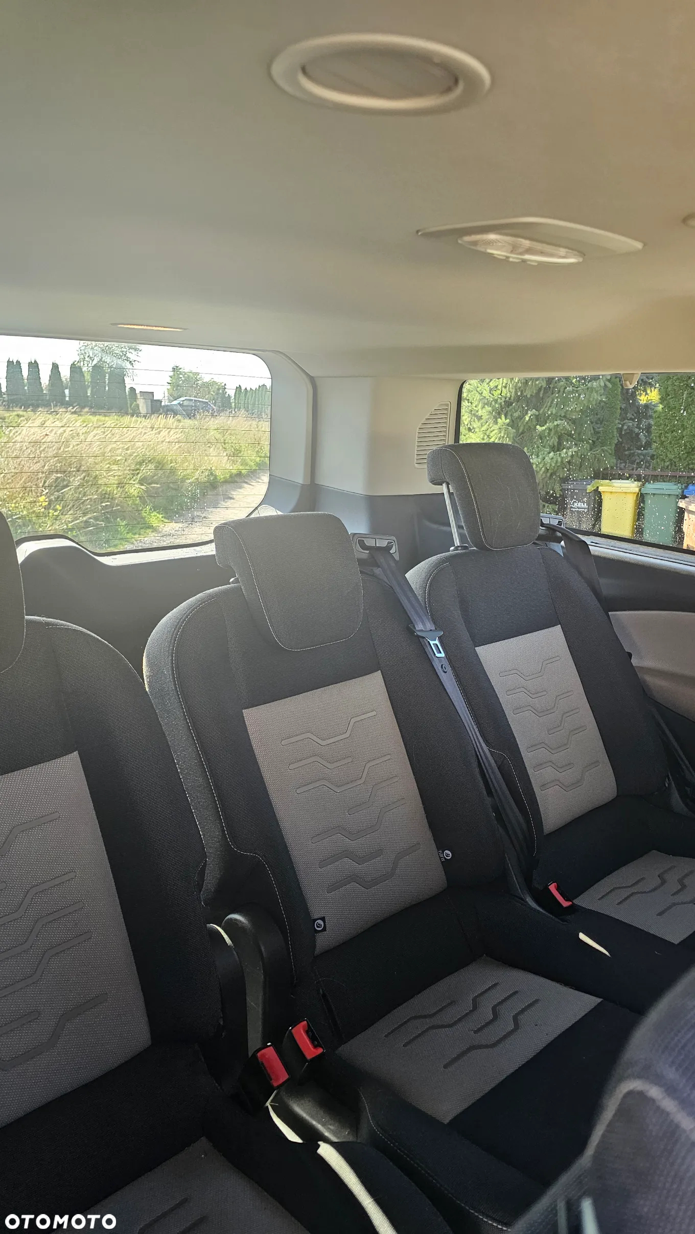 Ford Tourneo Custom - 11