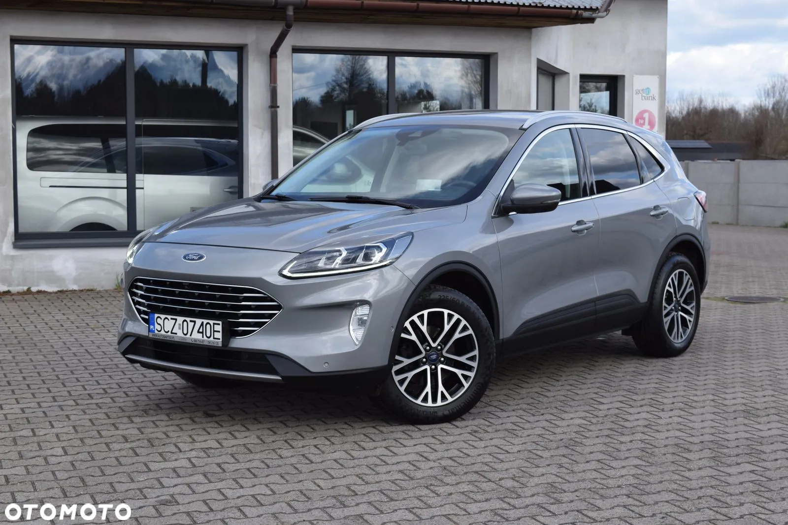 Ford Kuga 2.0 EcoBlue 4x4 TITANIUM - 2