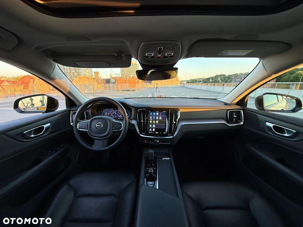 Volvo S60 B5 B AWD Plus Dark - 20