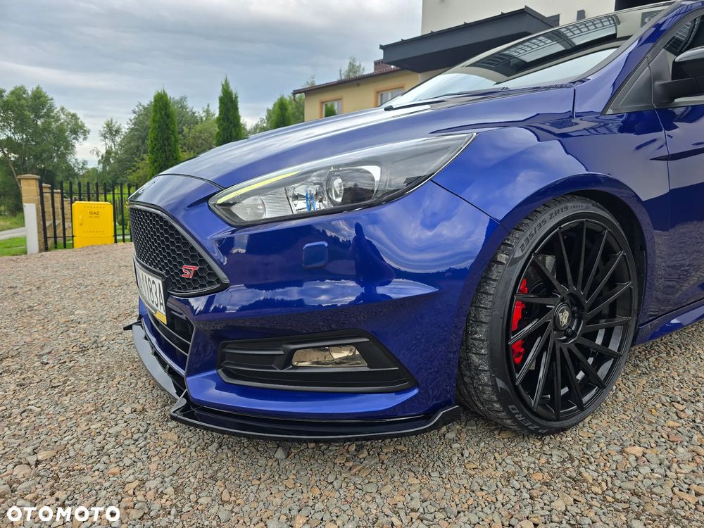 Ford Focus 2.0 EcoBoost ST mit Leder-Exclusiv-Paket - 14