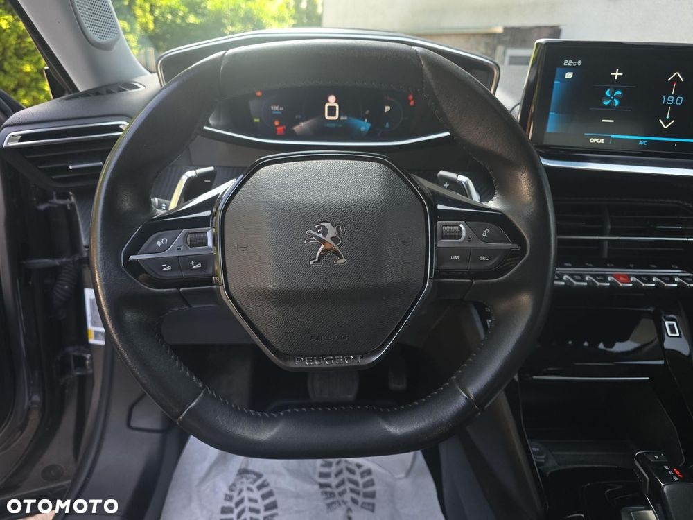 Peugeot 2008 1.5 BlueHDi Allure Pack S&S EAT8 - 14