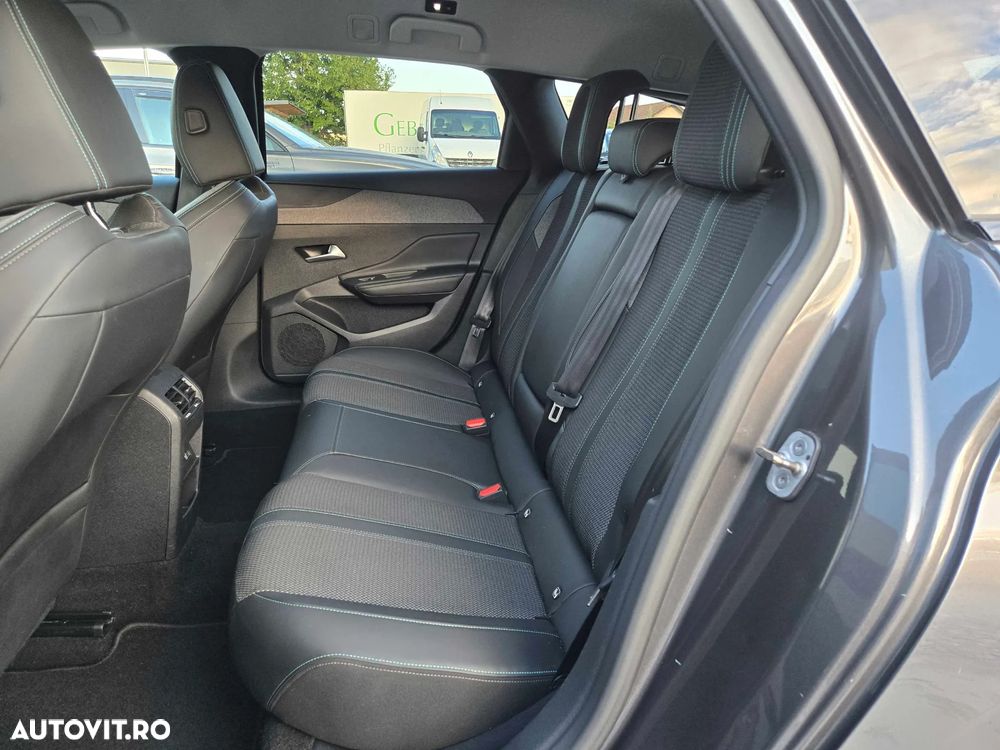 Peugeot 308 SW BlueHDi 130 EAT8 Allure - 16