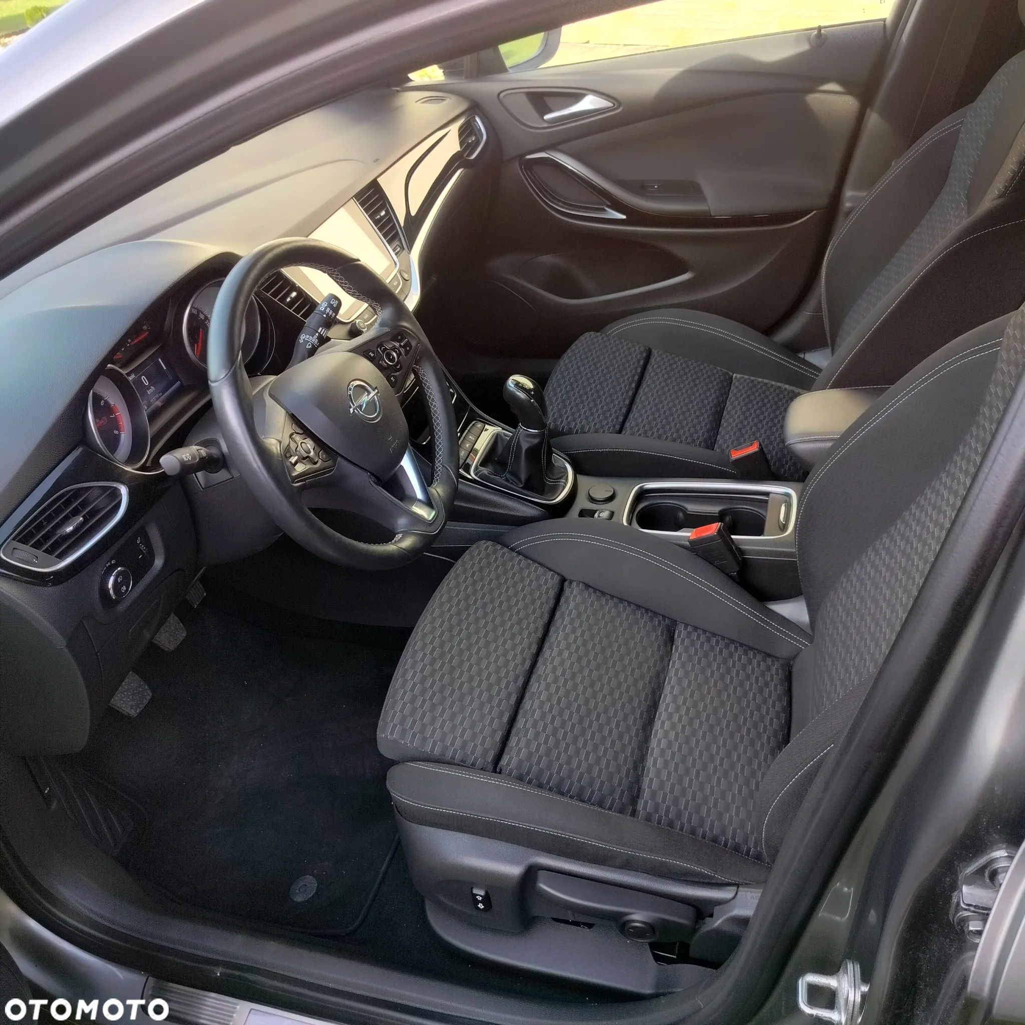 Opel Astra V 1.6 T Dynamic S&S - 8
