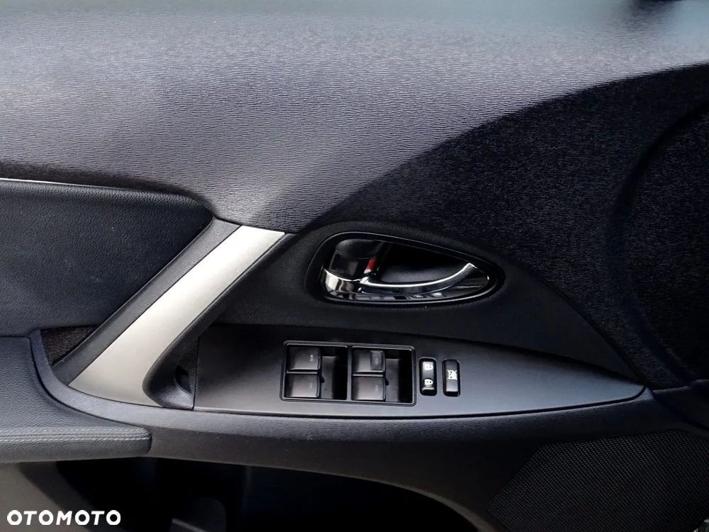 Toyota Avensis 2.0 D-4D - 9