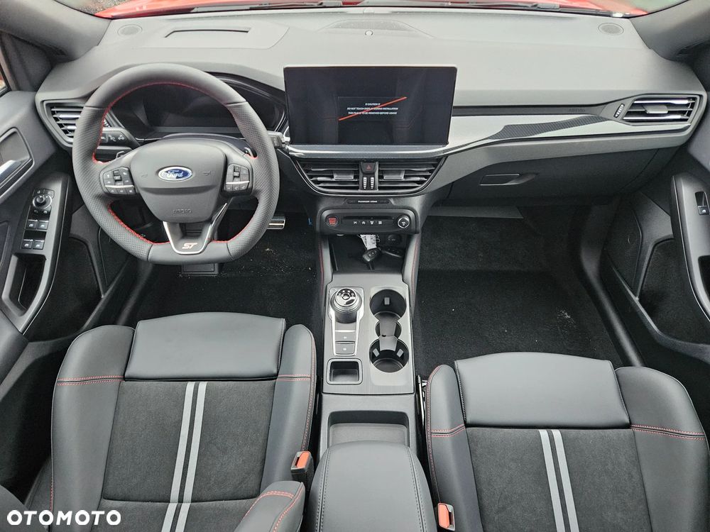 Ford Focus 2.3 EcoBoost ST X - 11