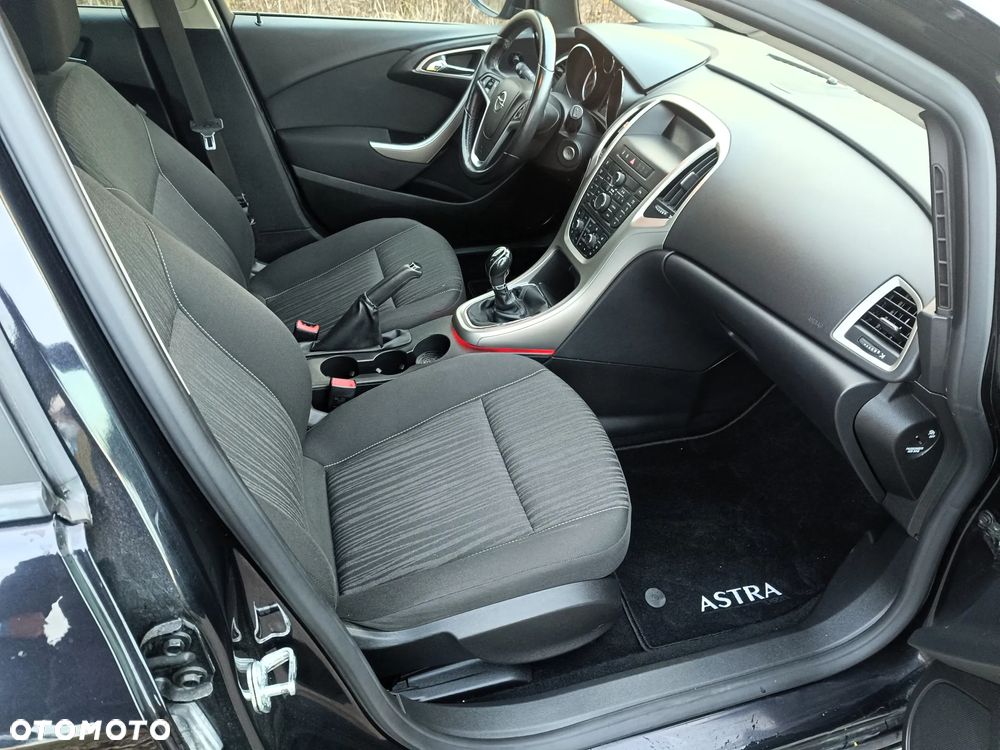 Opel Astra 1.4 Turbo - 11