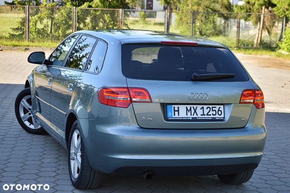 Audi A3 Sportback 1.6 Attraction - 9