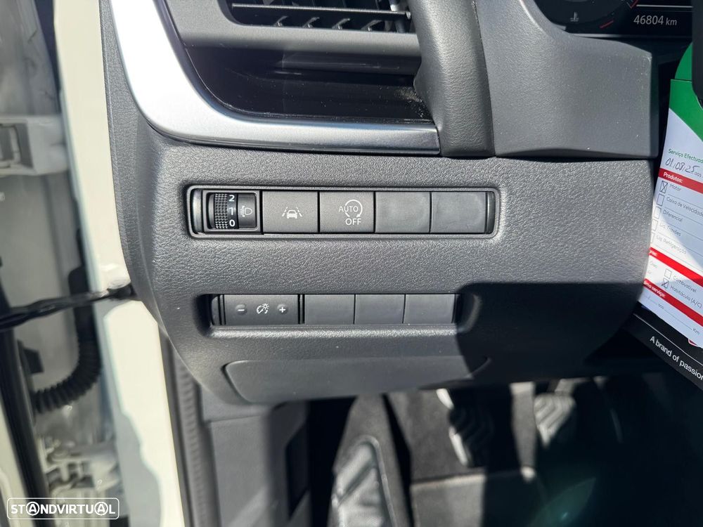 Nissan Qashqai 1.3 DIG-T N-Connecta J18 - 18